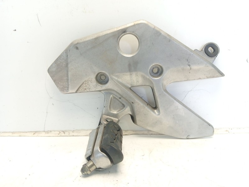 Recambio de estribo para honda cb 500f referencia OEM IAM 50700MGZAJ000  