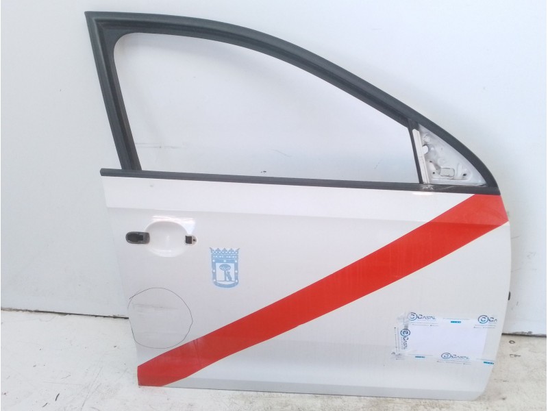 Recambio de puerta delantera derecha para skoda rapid (nh3, nk3, nk6) 1.6 tdi referencia OEM IAM 5JA831056B  