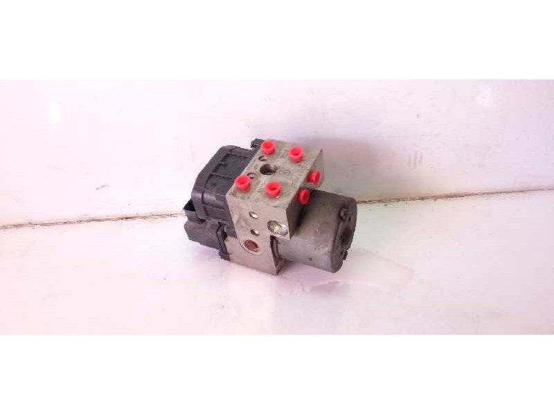Recambio de abs para nissan almera (n16/e) acenta referencia OEM IAM 0273004635 0265216899 