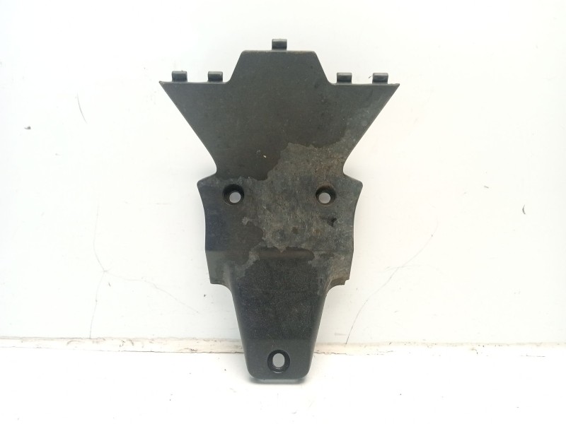 Recambio de moldura para honda cb 500f referencia OEM IAM 80106MGZJ000  