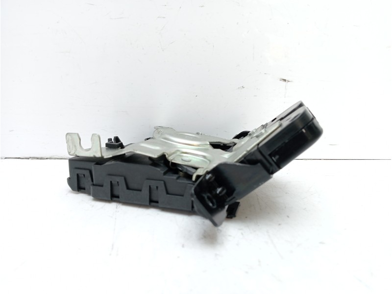 Recambio de cerradura maletero / porton para land rover range rover velar velar referencia OEM IAM LR070126 CPLA442A66AE 