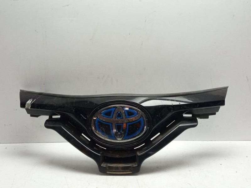 Recambio de rejilla delantera para toyota c-hr referencia OEM IAM 88215F4010 88210F4011 / 53111F4901 