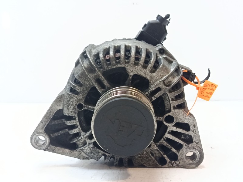 Recambio de alternador para hyundai i30 (fd) 1.6 crdi referencia OEM IAM 373002A110 12V. 120A 2655475
