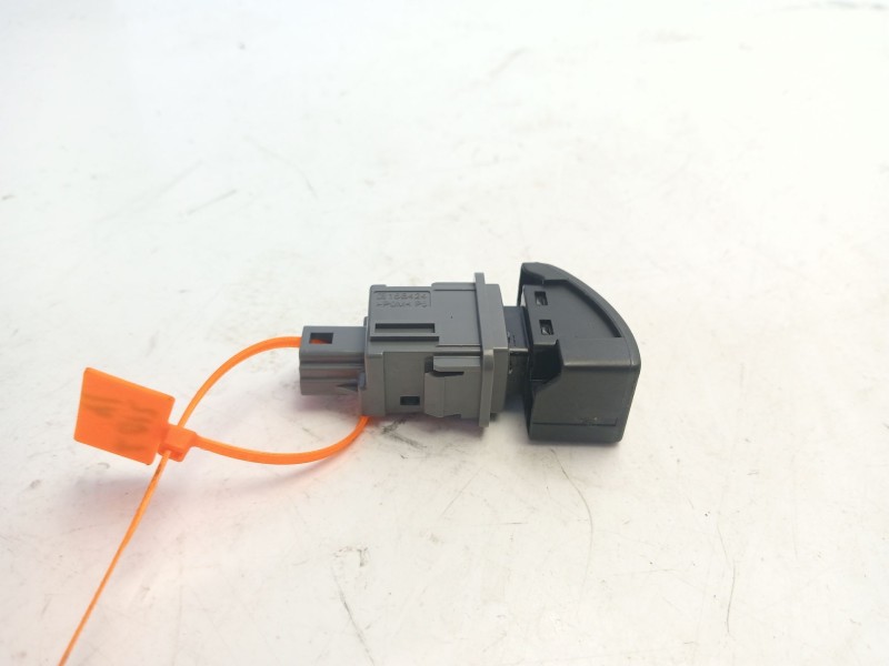 Recambio de warning para toyota c-hr hybrid advance referencia OEM IAM 84332F4020  