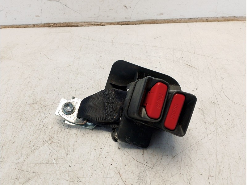 Recambio de enganche cinturon trasero central para toyota camry (_v7_, _va7_, _vh7_) 2.5 hybrid (axvh71_) referencia OEM IAM 734