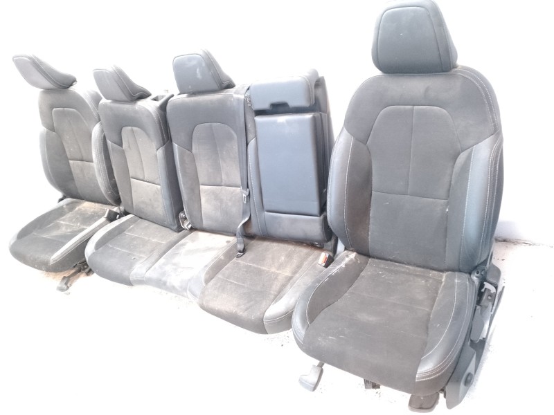 Recambio de juego asientos completo para volvo xc 40 business plus awd referencia OEM IAM 32272002  