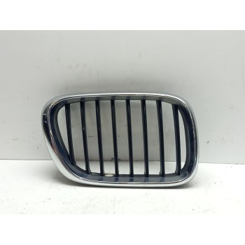 REJILLA PARAGOLPES DERECHA 51138402646 