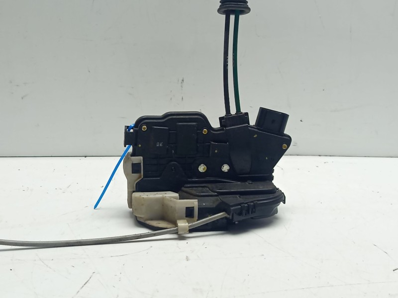 Recambio de cerradura puerta trasera derecha para kia sorento referencia OEM IAM 81420P2000 A044777 