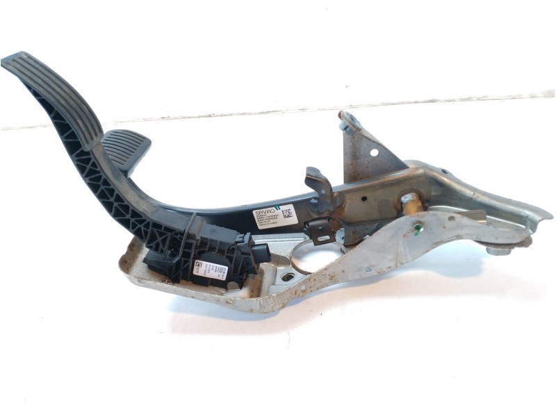 Recambio de pedal freno para volvo xc 40 business plus awd referencia OEM IAM 32212363  