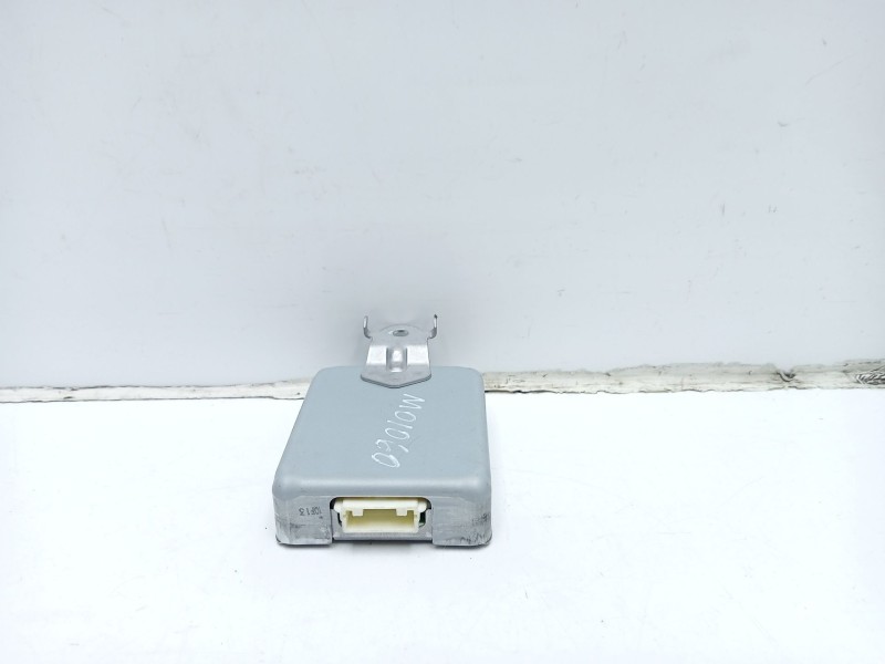 Recambio de modulo electronico para toyota yaris referencia OEM IAM 8657252180  8657252180