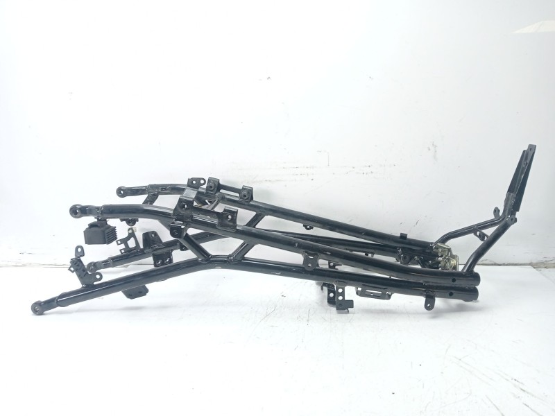 Recambio de subchasis para honda cb 500f referencia OEM IAM 50240MGZJ02  