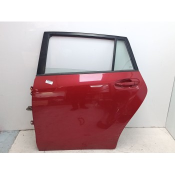 PUERTA TRASERA IZQUIERDA 670040F020 
