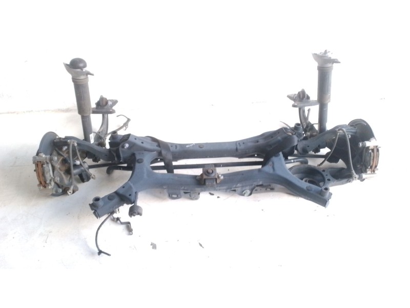 Recambio de puente trasero para toyota c-hr referencia OEM IAM 51206F4013  