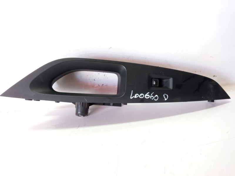Recambio de mando elevalunas delantero derecho para seat leon sc (5f5) i-tech ecomotive referencia OEM IAM 5G0959855P 5F1867172 