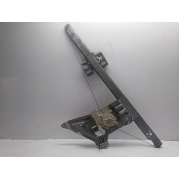 ELEVALUNAS DELANTERO IZQUIERDO A9067200046 