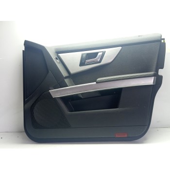 GUARNECIDO PUERTA DELANTERA DERECHA A2047232608 A2045407810 