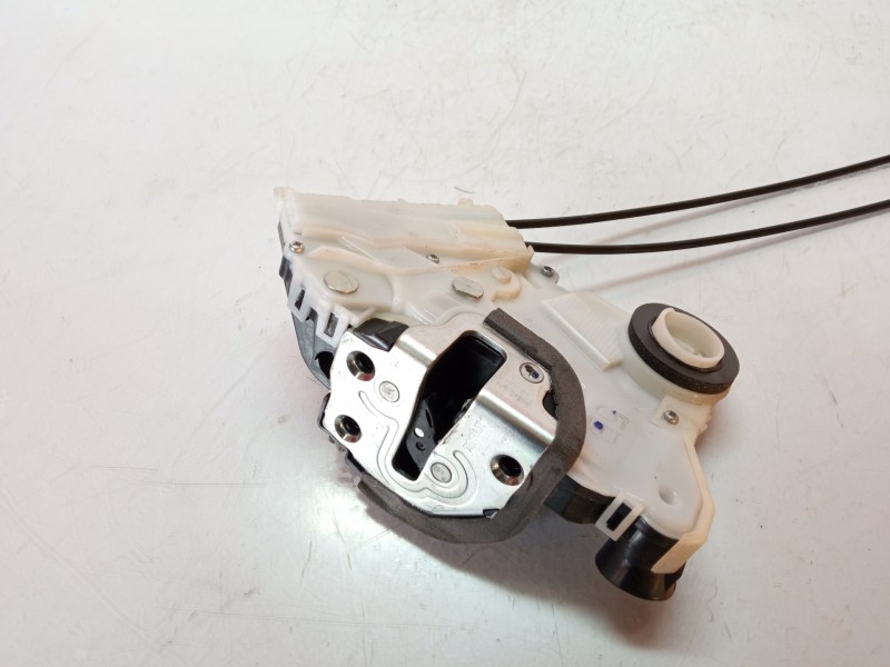 Recambio de cerradura puerta delantera derecha para toyota yaris active referencia OEM IAM   