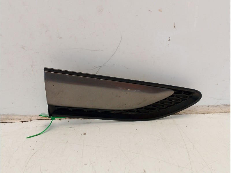 Recambio de rejilla para land rover discovery sport (l550) 2.0 d 4x4 referencia OEM IAM LR058535  