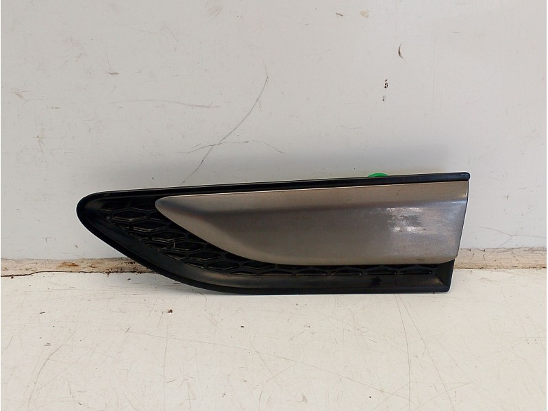 Recambio de rejilla para land rover discovery sport (l550) 2.0 d 4x4 referencia OEM IAM LR058538  