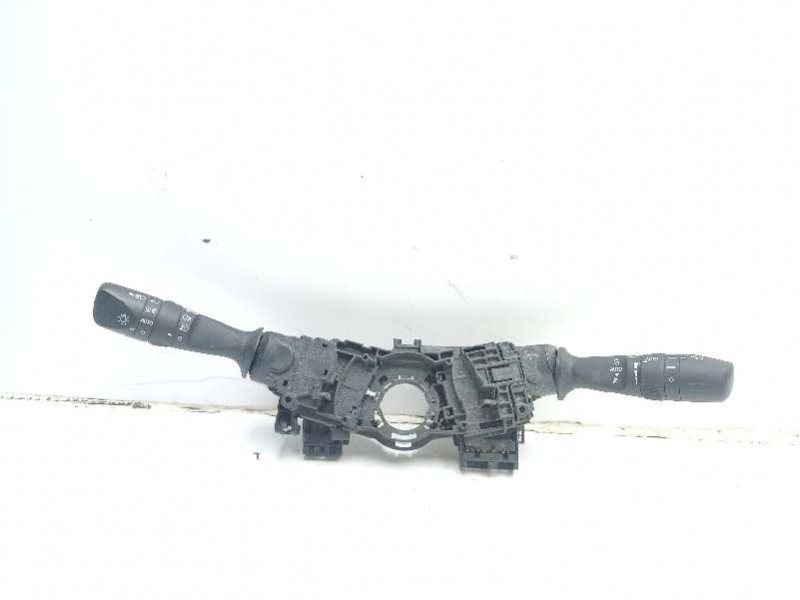 Recambio de mando luces para toyota rav 4 advance hybrid referencia OEM IAM 8414033250  