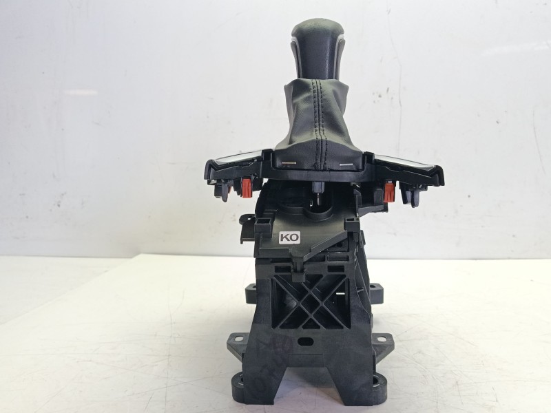 Recambio de palanca cambio para toyota corolla (e21) referencia OEM IAM 33560F4050  