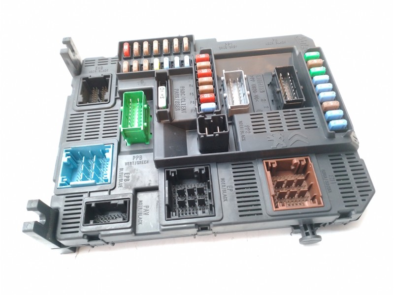 Recambio de caja reles / fusibles para peugeot 2008 (--.2013) active referencia OEM IAM 1611785780 9807532080 