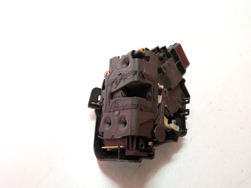 Recambio de cerradura puerta delantera derecha para ford focus berlina (cap) ghia referencia OEM IAM   