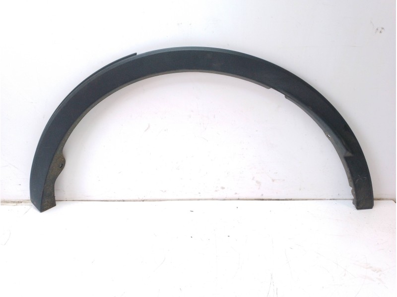 Recambio de aletin trasero izquierdo para toyota c-hr referencia OEM IAM 75606F4010  