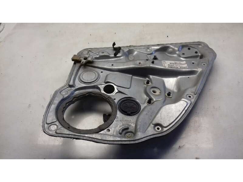 Recambio de elevalunas trasero derecho para volkswagen golf iv variant (1j5) spirit referencia OEM IAM 1J4839756A 119695103 