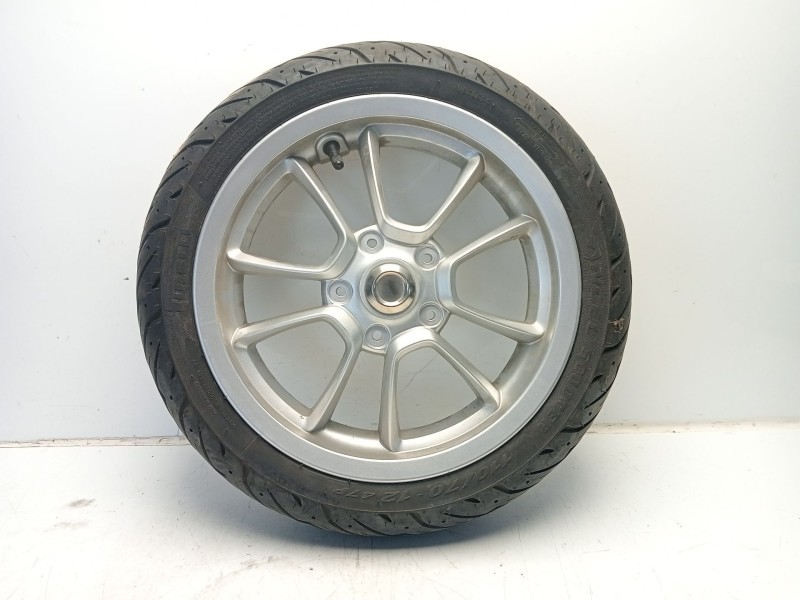 Recambio de llanta para piaggio (vespa) vespa 125ie 3v primavera referencia OEM IAM 1C003570R  