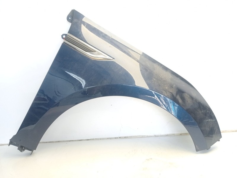 Recambio de aleta delantera derecha para renault talisman (lp_) 1.6 dci 130 referencia OEM IAM 631005810R  