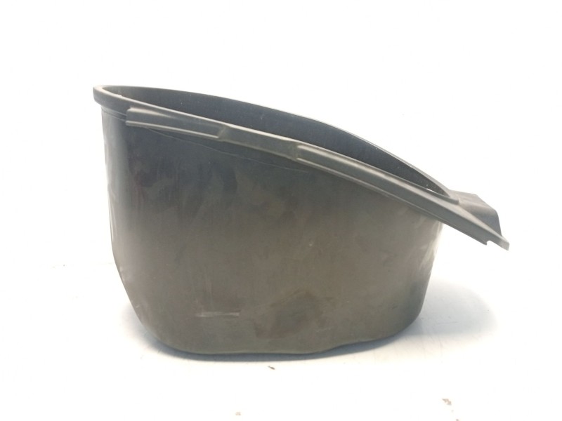 Recambio de moldura para piaggio (vespa) vespa 125ie 3v primavera referencia OEM IAM 1B007839  