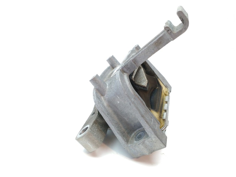 Recambio de soporte motor para audi a3 sportback (8vf) 1.6 tdi referencia OEM IAM 5Q0199262DE  