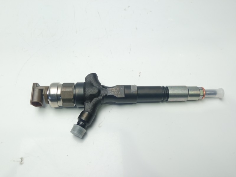 Recambio de inyector para toyota land cruiser (j12) 3.0 turbodiesel referencia OEM IAM 2367039185 2367030140 12H12853