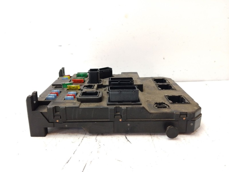 Recambio de caja reles / fusibles para citroën c3 i (fc_, fn_) 1.4 hdi referencia OEM IAM 1650882180  