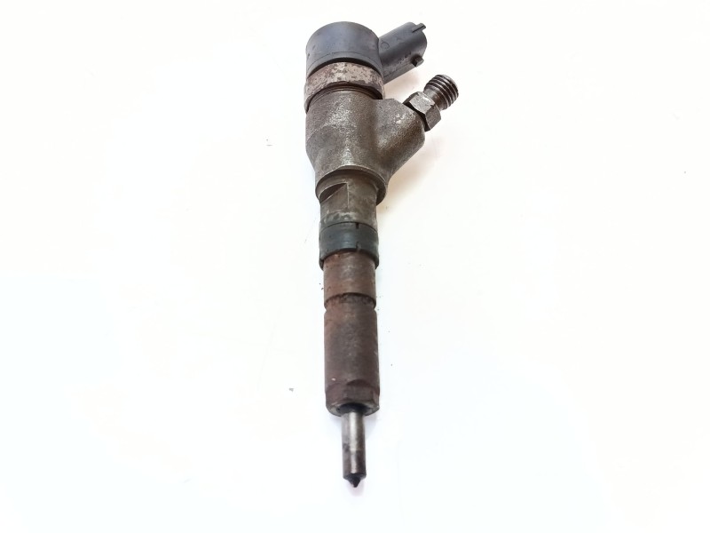 Recambio de inyector para peugeot 206 berlina e-music referencia OEM IAM 198089  0986435077