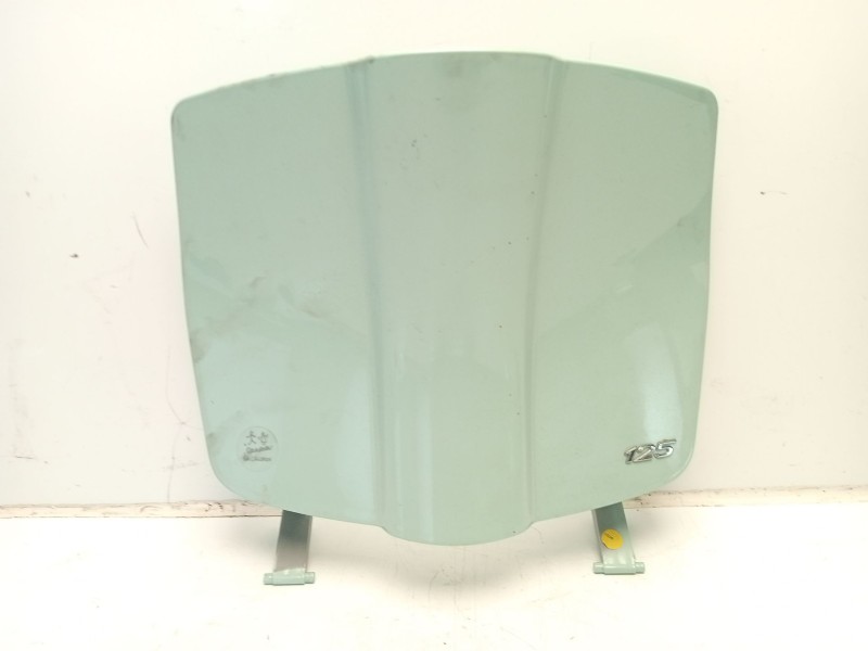 Recambio de tapa exterior guantera para piaggio (vespa) vespa 125ie 3v primavera referencia OEM IAM 673618  