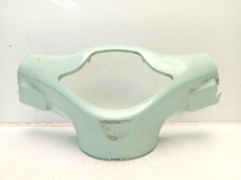 Recambio de moldura para piaggio (vespa) vespa 125ie 3v primavera referencia OEM IAM 673646  