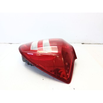 PILOTO TRASERO DERECHO 924021H300 