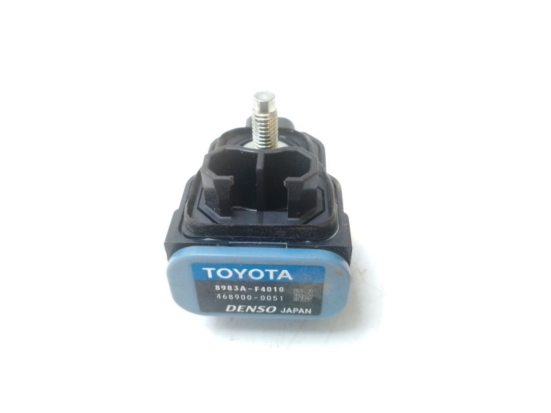 Recambio de sensor para toyota c-hr referencia OEM IAM 8983AF4010  