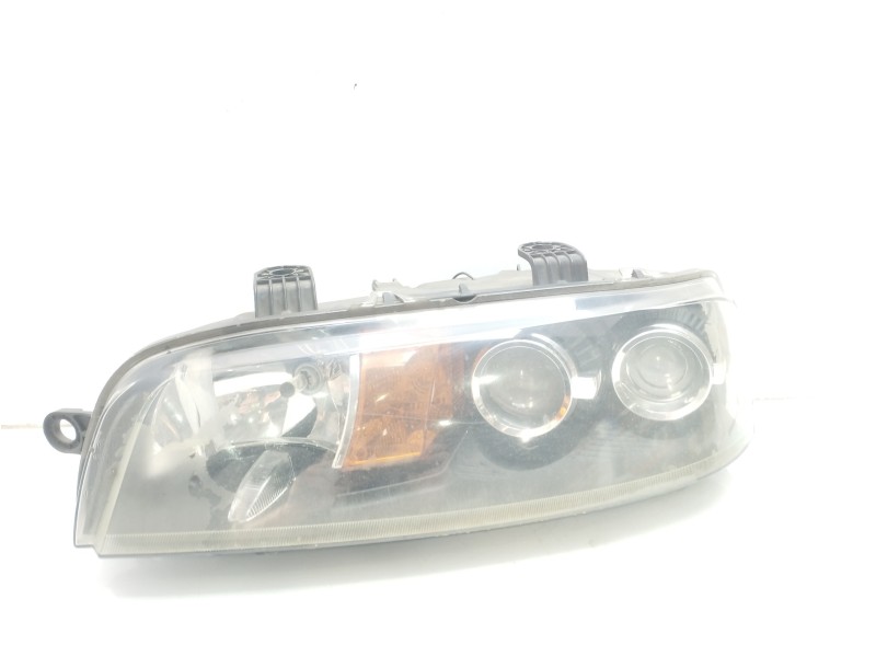 Recambio de faro izquierdo para fiat punto berlina (188) 1.2 8v elx (i) referencia OEM IAM 46803131 6611132L 
