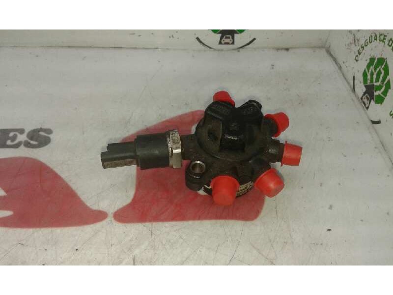 Recambio de rampa inyectora para ford focus berlina (cak) ghia referencia OEM IAM R9144Z020B  