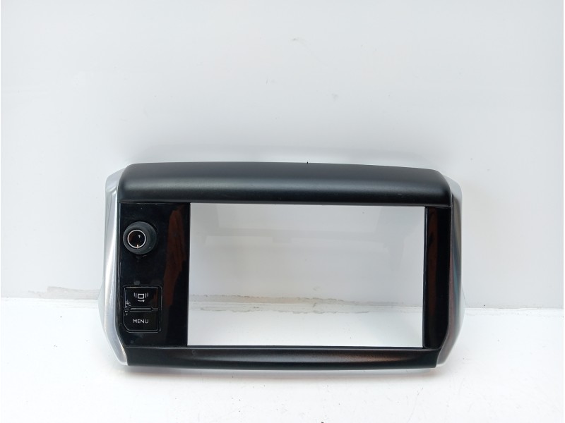 Recambio de moldura para peugeot 2008 (--.2013) 1.6 16v e-hdi fap referencia OEM IAM 9673861377  