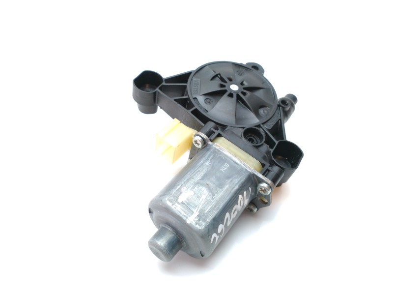 Recambio de motor elevalunas delantero izquierdo para audi a3 sportback (8vf) 1.6 tdi referencia OEM IAM 5Q0959802B  