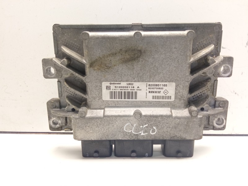 Recambio de centralita motor uce para renault clio iii expression referencia OEM IAM 8200851165  
