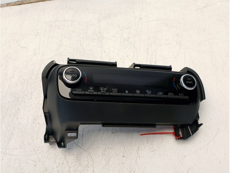 Recambio de mando climatizador para toyota yaris (_p21_, _pa1_, _ph1_) 1.5 hybrid (mxph10) referencia OEM IAM 559000DP40  