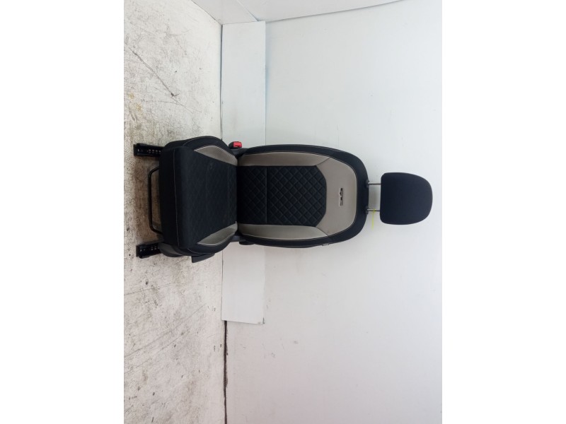 Recambio de asiento delantero izquierdo para kia ceed sportswagon referencia OEM IAM 88500J7040  