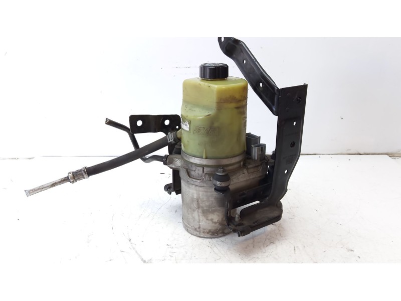 Recambio de bomba servodireccion para ford focus berlina (cap) referencia OEM IAM 1357374  4M513K514BD
