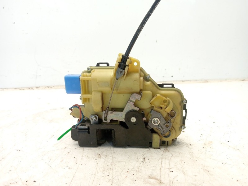 Recambio de cerradura puerta delantera derecha para seat ibiza iii (6l1) 1.4 16v referencia OEM IAM 3B1837016  