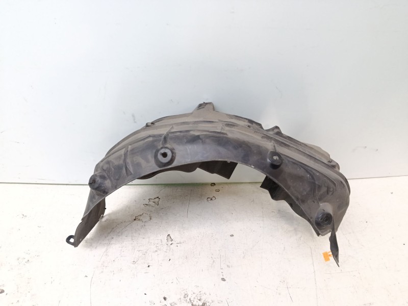 Recambio de paso de rueda trasero izquierdo para toyota yaris active referencia OEM IAM 65638K0050  
